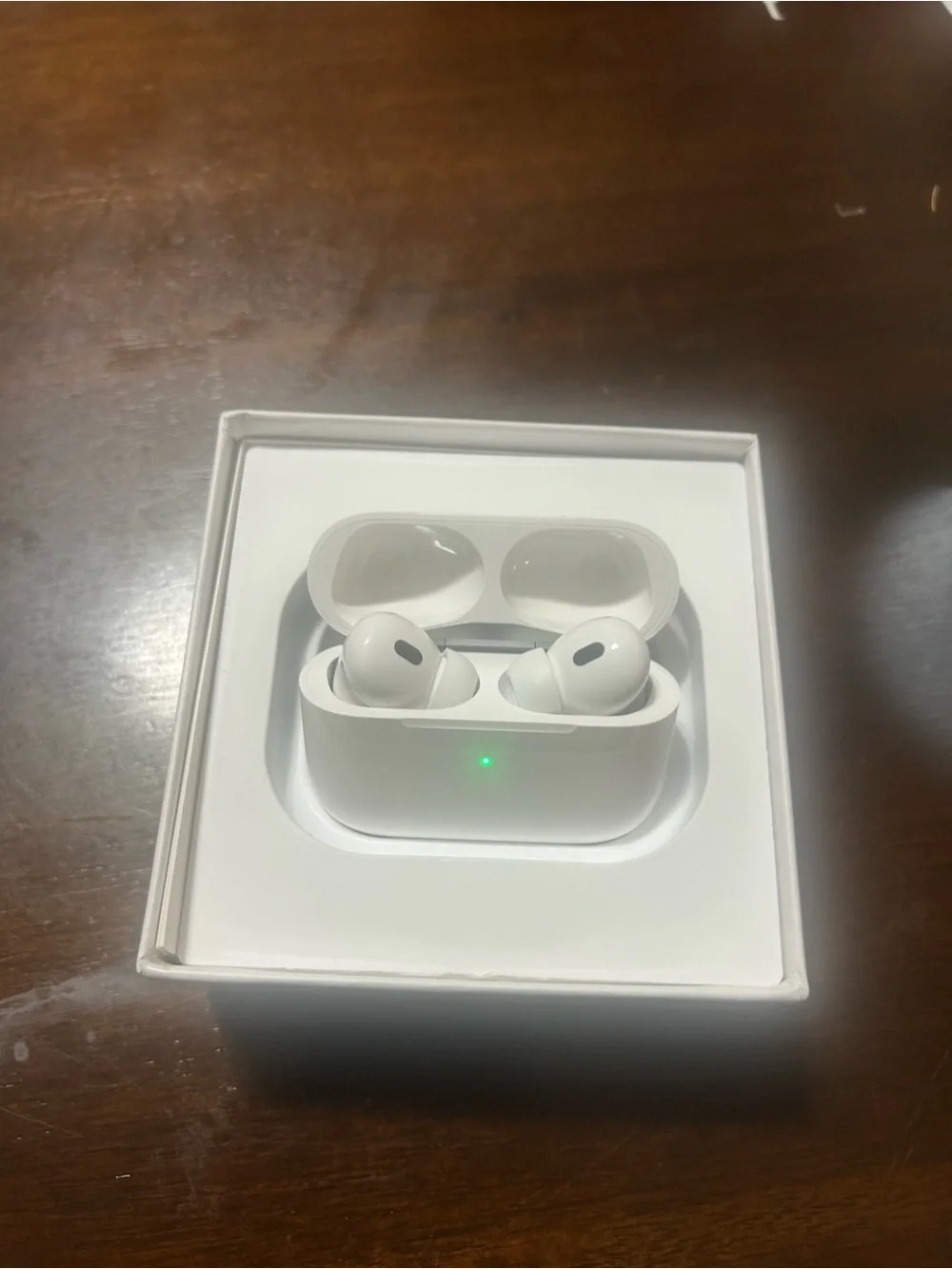 Apple White On-Ear Earbuds with Charging Case CC
